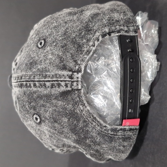 Levi's Strauss & Co ,Two Horse Brand Women's Black Acid Wash Denim Cap. - Picture 5 of 7